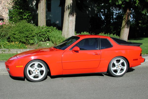 PROJECT 944 S2 WITH 18 INCH TECHNOLOGY WHEELS PROJECT 944 S2 WITH 18 INCH TECHNOLOGY WHEELS
